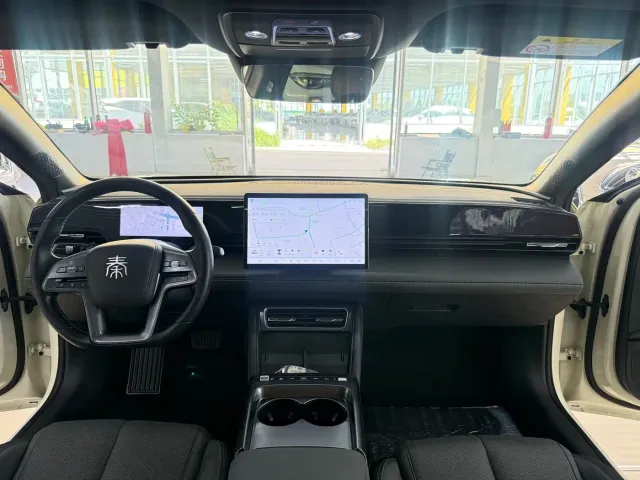 BYD Qin L — Фото автомобиля 7