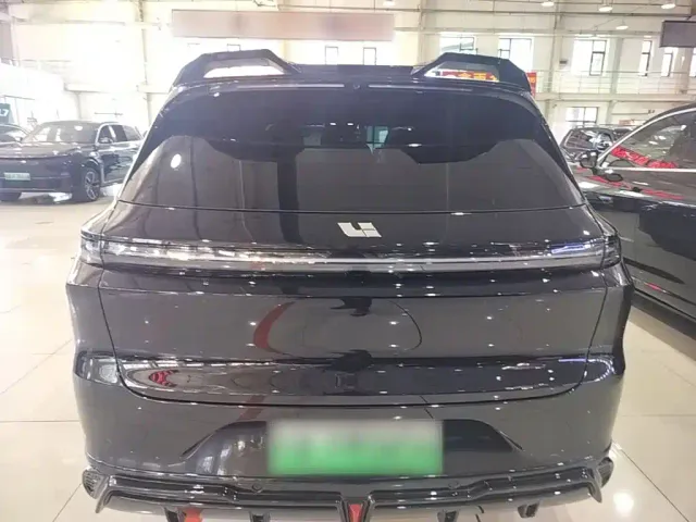 Li Auto L6 — Фото автомобиля 5
