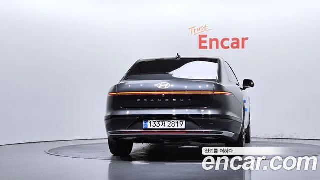 Hyundai Grandeur GN7 — Фото автомобиля 4