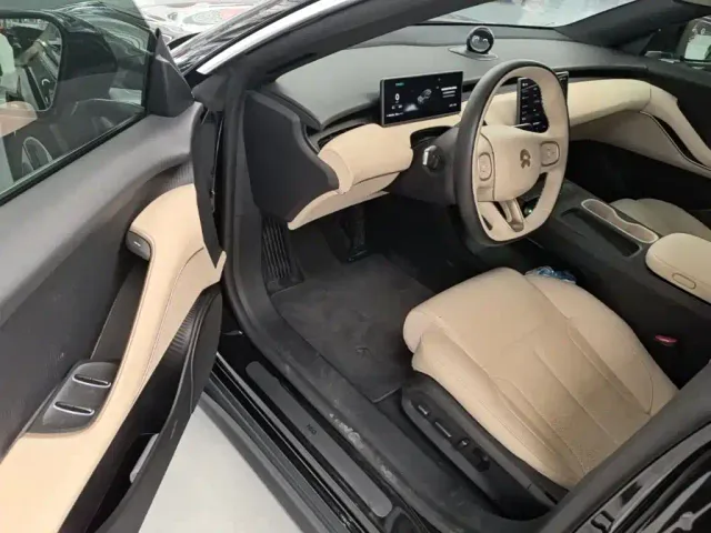 Nio ET5 Touring — Фото автомобиля 15