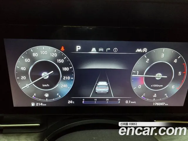 Kia Carnival Generation 4 — Фото автомобиля 13