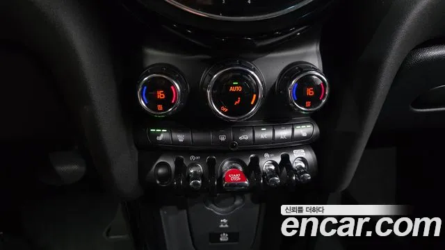Mini Cooper Cooper Classic — Фото автомобиля 13