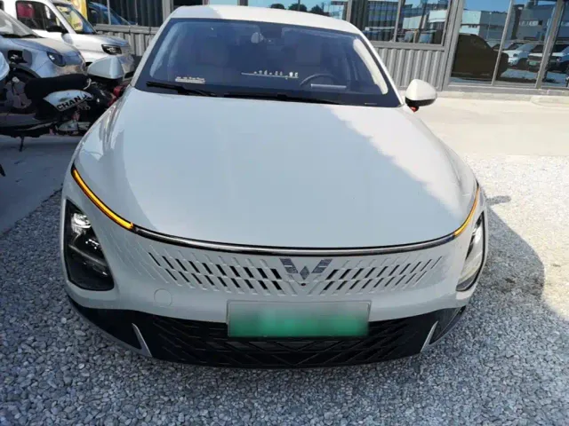 Wuling Starlight — Фото автомобиля 2