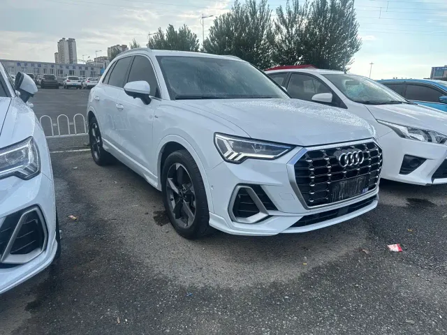 Audi Q3 — Фото автомобиля 3