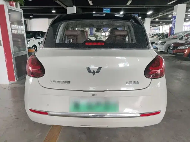 Wuling Bingo — Фото автомобиля 5