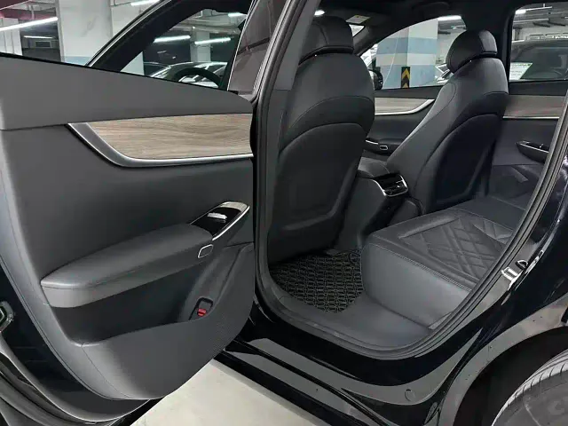 Changan Qiyuan A07 — Фото автомобиля 14