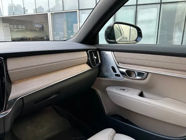 Volvo S90 — Фото автомобиля 11