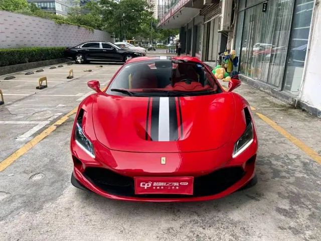 Ferrari F8 — Фото автомобиля 2