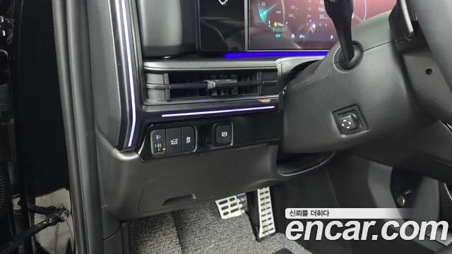 Hyundai Santafe Santa Fe (MX5) Бензин 2.5T 4WD — Фото автомобиля 16