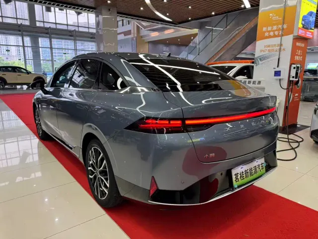 Xpeng P5 — Фото автомобиля 13