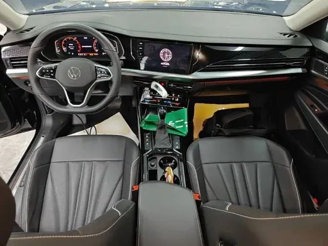 Volkswagen Passat — Фото автомобиля 9