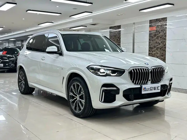 BMW X5 — Фото автомобиля 3