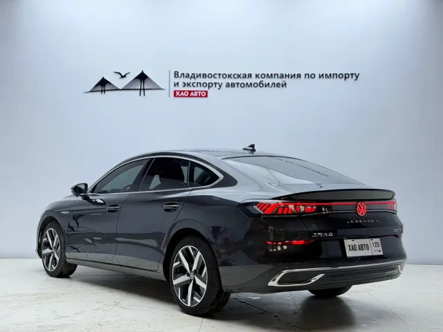 Volkswagen Lamando — Фото автомобиля 4
