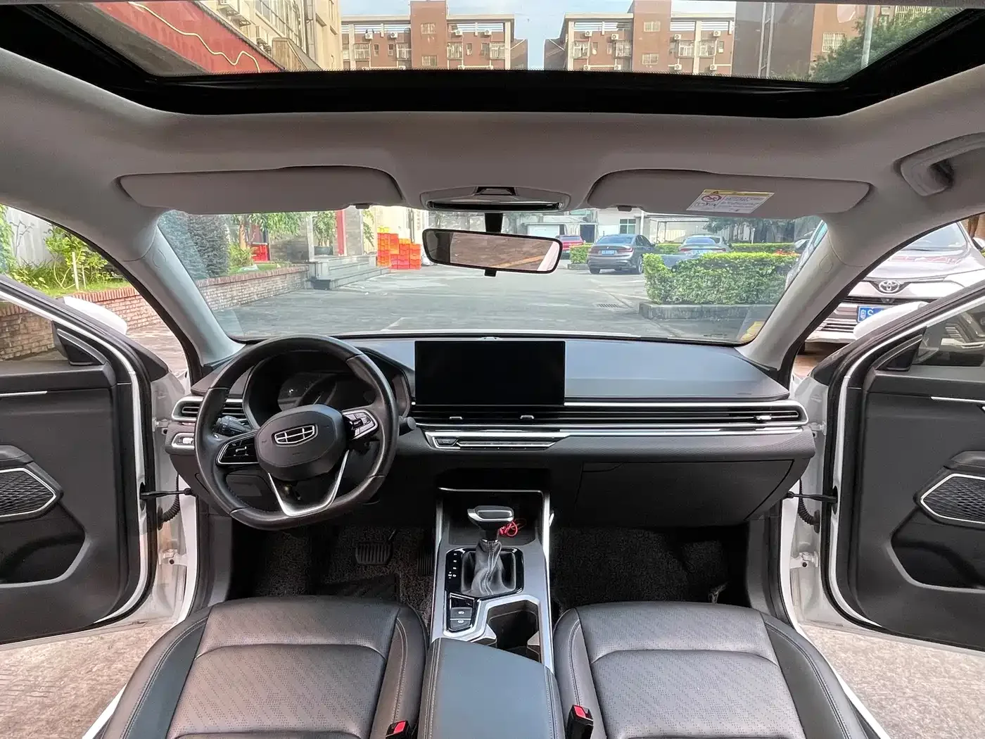 Geely Emgrand 2023 4th Generation Champion Edition 1.5L CVT Premium — Фото автомобиля 11