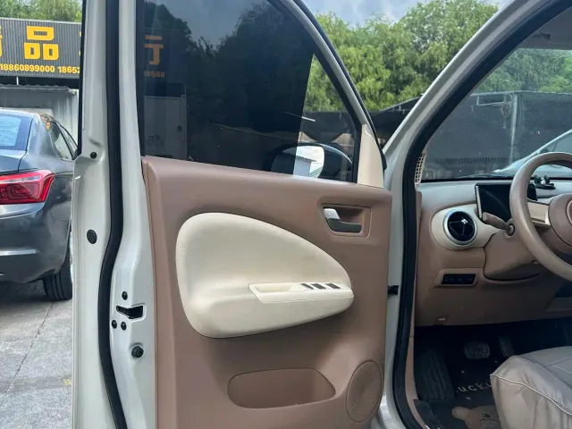 Wuling Hongguang Mini EV — Фото автомобиля 12