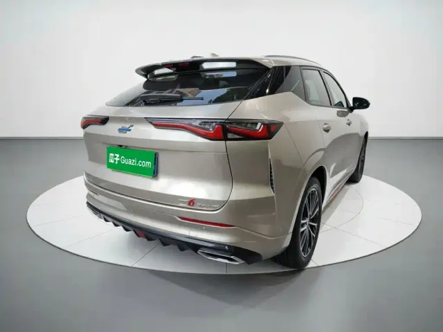 Changan Z6 — Фото автомобиля 4