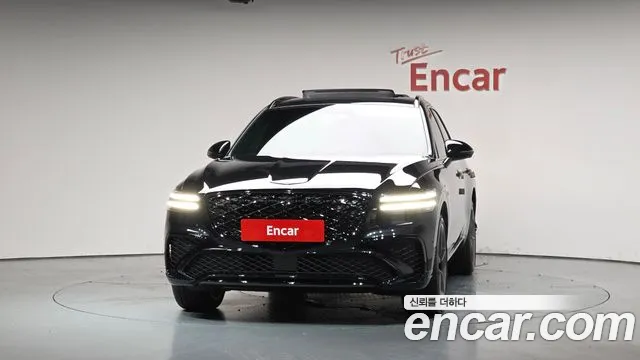 Genesis GV70 2.5T Бензин AWD — Фото автомобиля 3