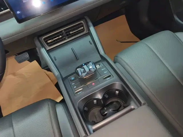 BYD Qin L — Фото автомобиля 13