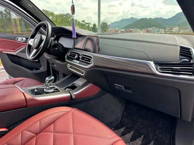 BMW X5 — Фото автомобиля 10