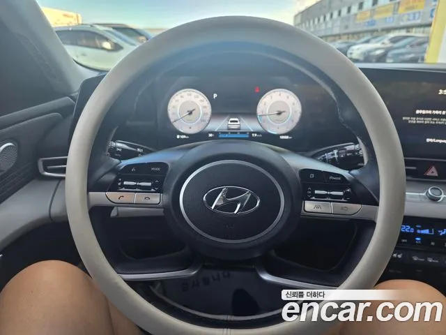 Hyundai Avante CN7 — Фото автомобиля 9