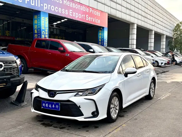 Фотография автомобиля — Toyota Corolla