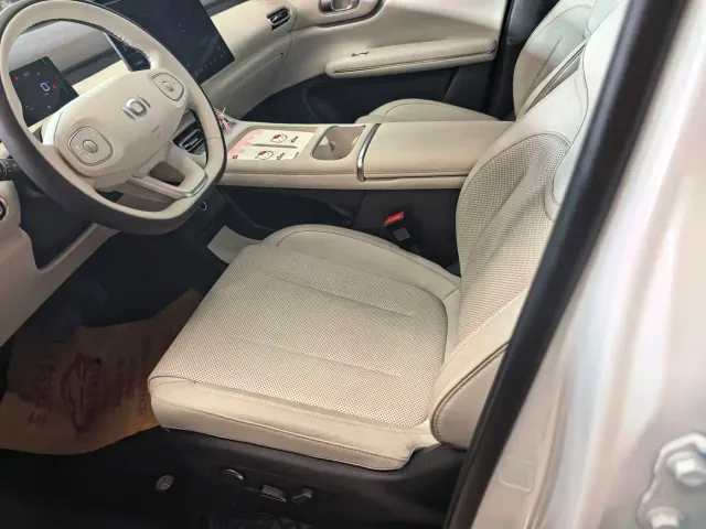 Changan Qiyuan Q05 — Фото автомобиля 7