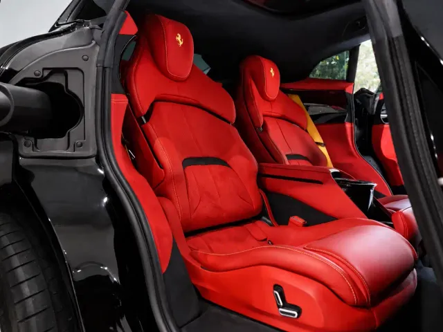 Ferrari Purosangue — Фото автомобиля 10