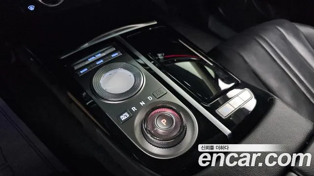 Genesis G80 Бензин 2.5 турбо AWD — Фото автомобиля 9