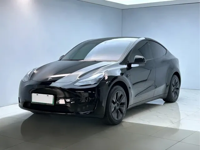 Фотография автомобиля — Tesla Model Y