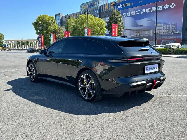 Nio ET5 Touring — Фото автомобиля 5
