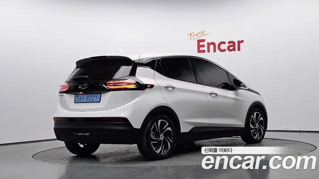 Chevrolet Bolt EV — Фото автомобиля 2