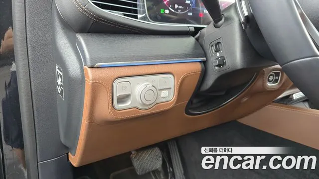 Mercedes-Benz GLE-Class — Фото автомобиля 7