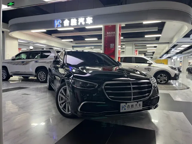 Mercedes-Benz S-Class — Фото автомобиля 3
