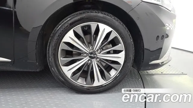 Kia K8 Hybrid — Фото автомобиля 6