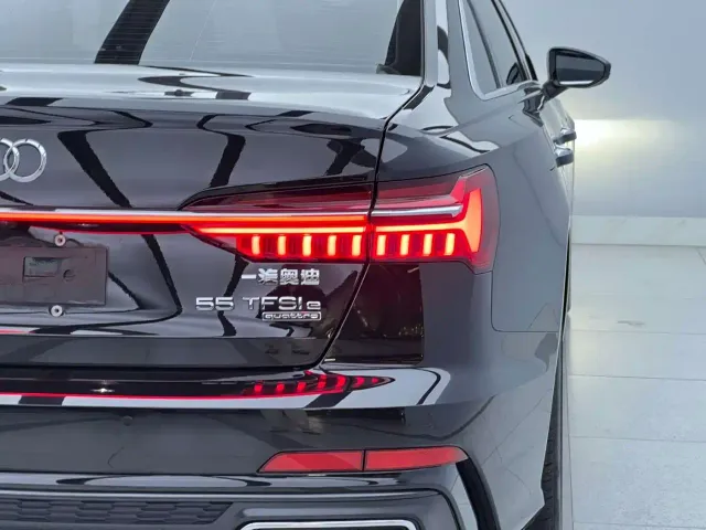 Audi A6L — Фото автомобиля 5