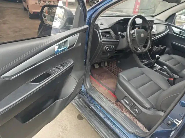 Isuzu TAGA Daka H — Фото автомобиля 15
