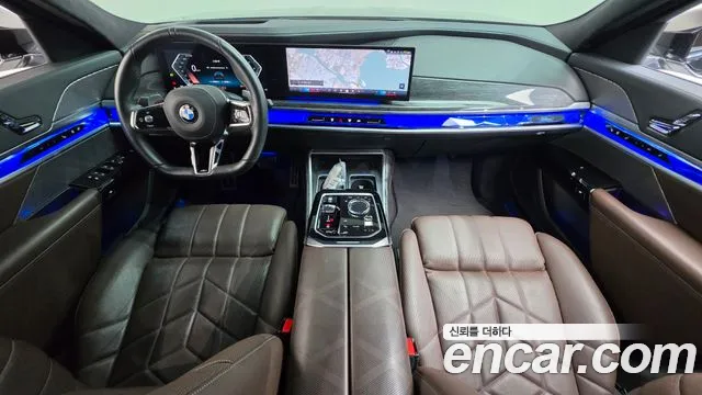 BMW 7 Series G70 — Фото автомобиля 7