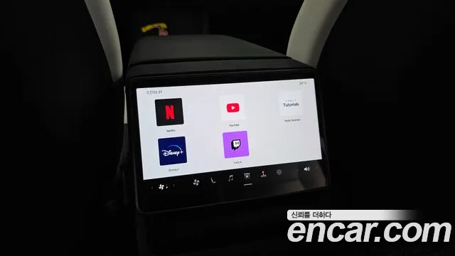 Tesla Model 3 — Фото автомобиля 19