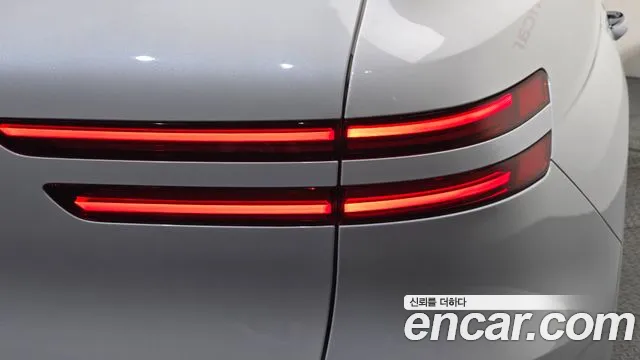 Genesis GV70 2.5T Бензин 2WD — Фото автомобиля 23