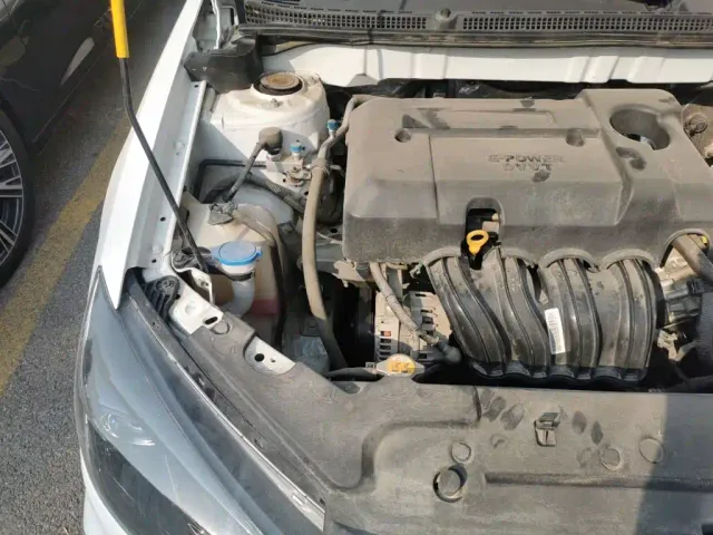 Geely Emgrand — Фото автомобиля 20