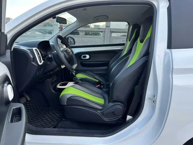 Roewe Clever — Фото автомобиля 4