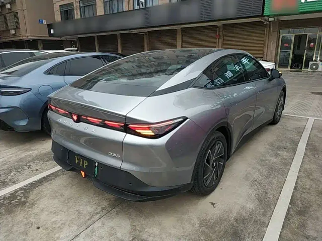 Arcfox Alpha S5 — Фото автомобиля 6