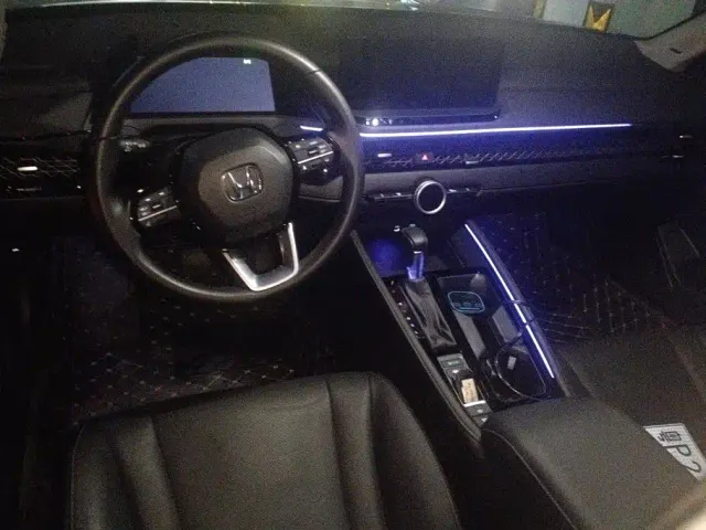 Honda Accord — Фото автомобиля 12