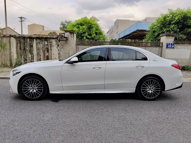 Mercedes-Benz C-Class — Фото автомобиля 3