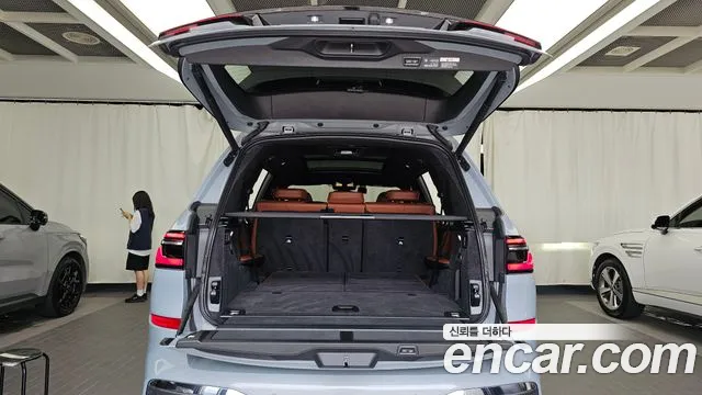 BMW X7 — Фото автомобиля 16