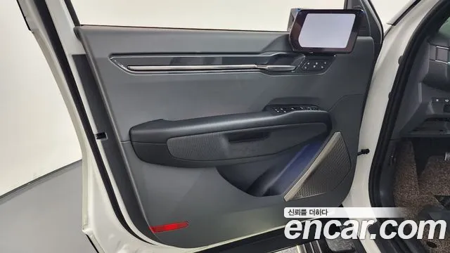 Kia EV9 — Фото автомобиля 13