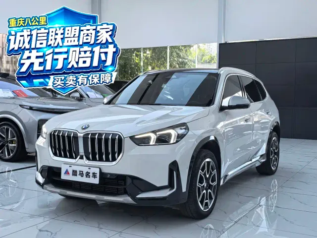 Фотография автомобиля — BMW X1