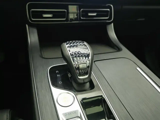 GAC Trumpchi GS8 — Фото автомобиля 13