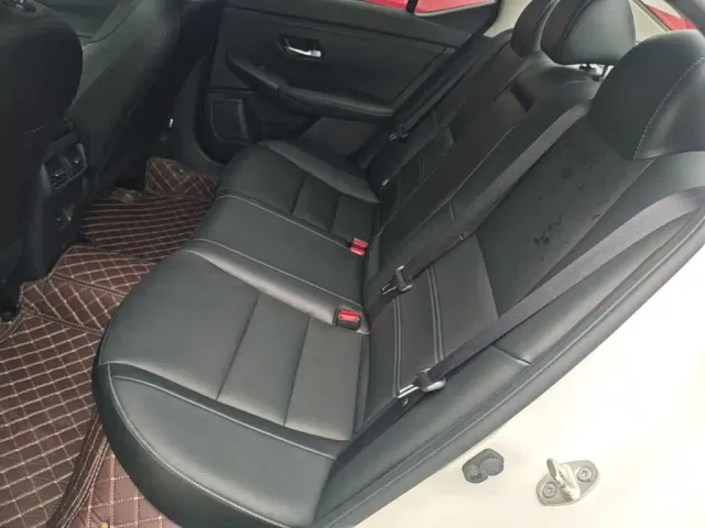 Nissan Sylphy — Фото автомобиля 16