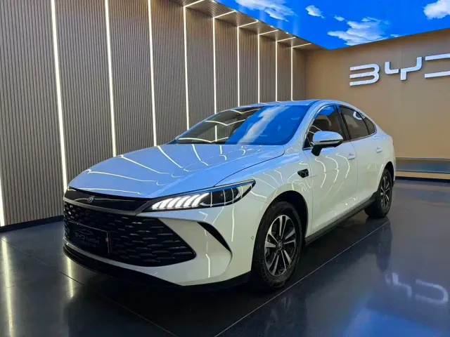 Фотография автомобиля — BYD Qin PLUS